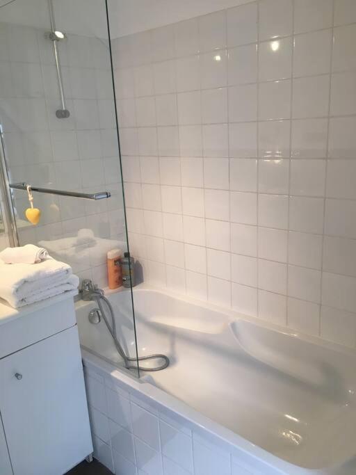 Bel Appartement Climatise Plein Centre Ville Poitiers Bagian luar foto